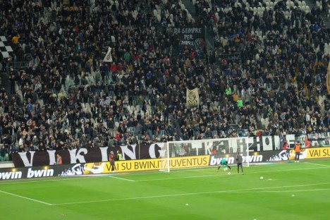 Suasana di dalam stadion