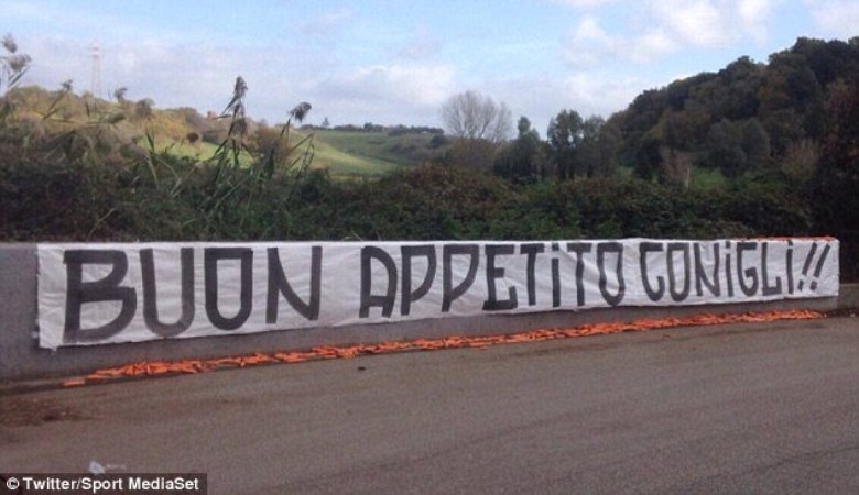 50 Kilogram Wortel untuk AS Roma Si Kelinci