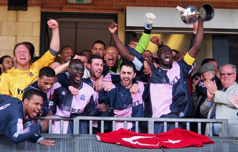 Dulwich Hamlet saat meraih promosi ke Isthmian Premier League, 2013 lalu.