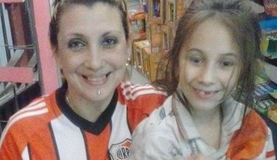 Pakai Jersey River Plate, Ibu Ini Dipukuli Suporter Boca Juniors