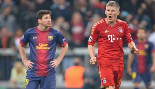 Barcelona vs Bayern Munich: Saling Menekan demi Penguasaan Bola