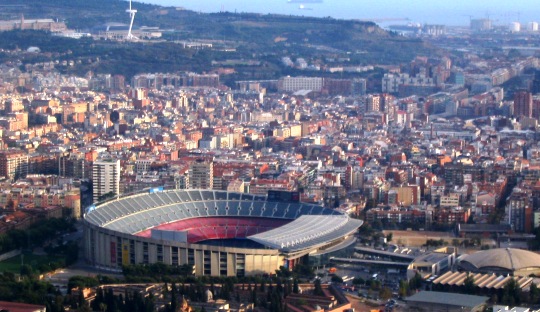Simbiosis Mutualisme antara FC Barcelona dan Kota Barcelona