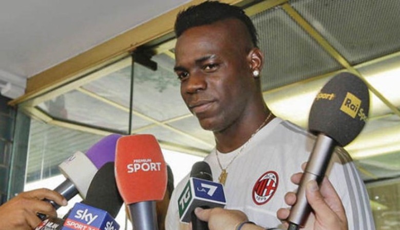 Ludah yang Kembali Ditelan Balotelli Saat Pulang ke AC Milan