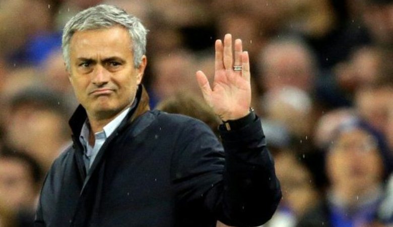 Pernyataan Resmi Chelsea Mengenai Pemecatan Mourinho