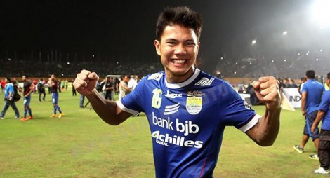 Ekspresi Jupe Setelah Membawa Persib Bandung Menjadi Juara ISL 2014