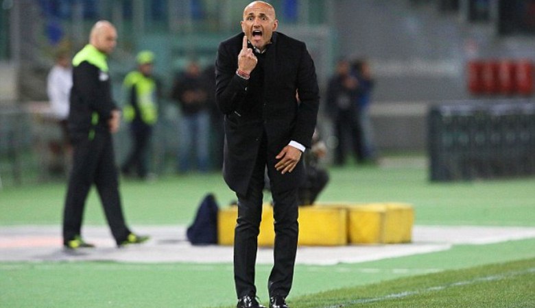 Spalletti: Saya Memperlakukan Totti Sama dengan Pemain Lain