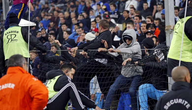 Marseille Terpuruk, Ultras Mengamuk