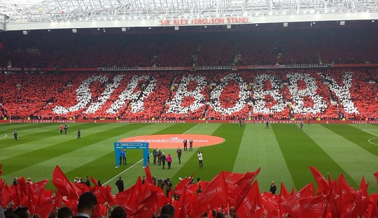 United Sukses Persembahkan Kemenangan untuk Sir Bobby Charlton